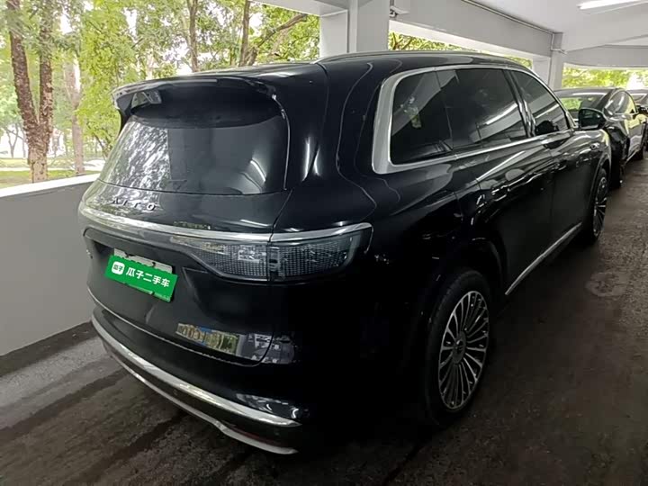 Aito M8 2025 2025款 增程 Max+版 53.4kWh 6座版 (192线激光雷达）