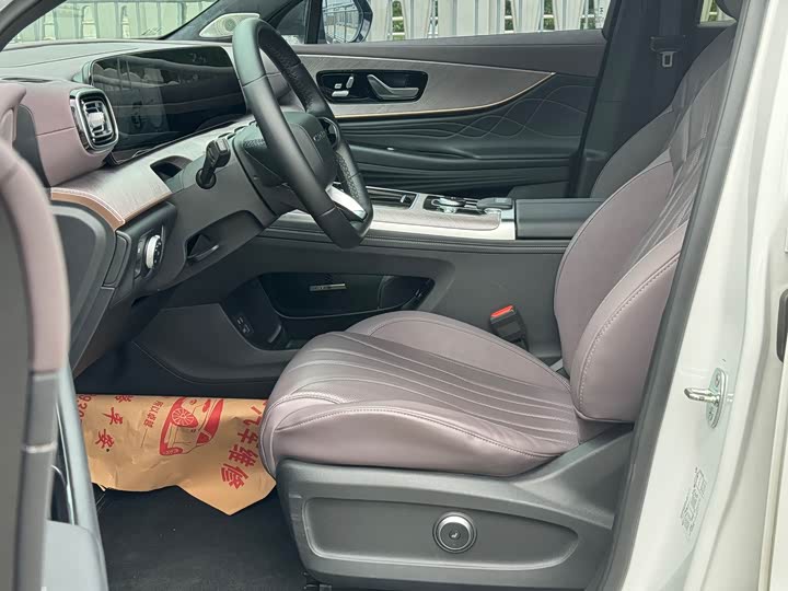 Zdjęcie 4 - Chery Tiggo 9