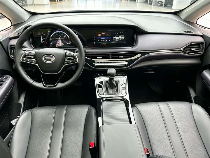GAC Trumpchi M6 2025 2025款 MAX 270T WDCT 豪华版