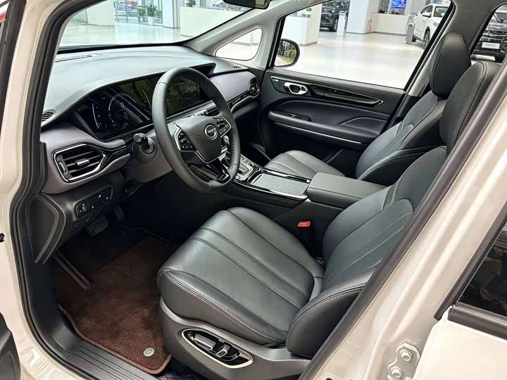 GAC Trumpchi M6 2025 2025款 MAX 270T WDCT 豪华版