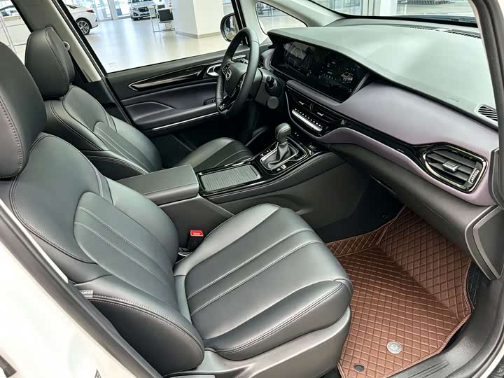 GAC Trumpchi M6 2025 2025款 MAX 270T WDCT 豪华版