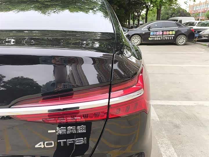 Фото 8 - Audi A6L