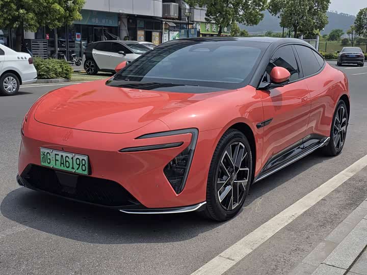 2025 Avatr 06