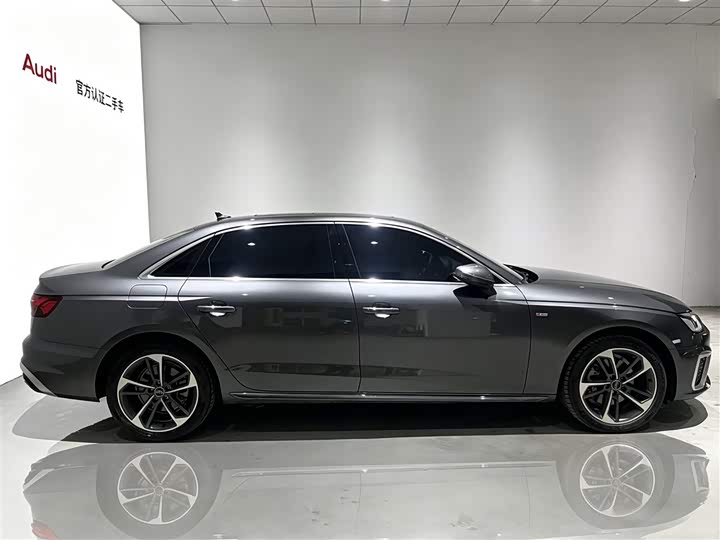 Фото 3 - Audi A4L