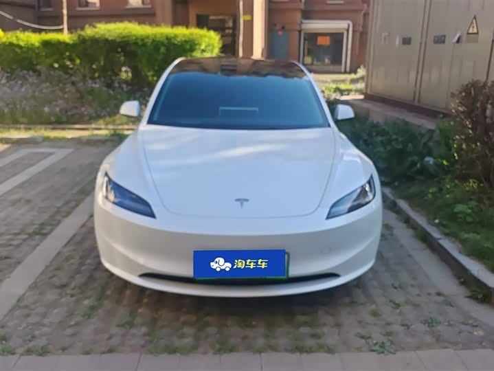 Tesla Model 3 2025 2025款 后轮驱动版