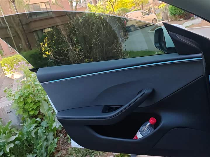 Tesla Model 3 2025 2025款 后轮驱动版