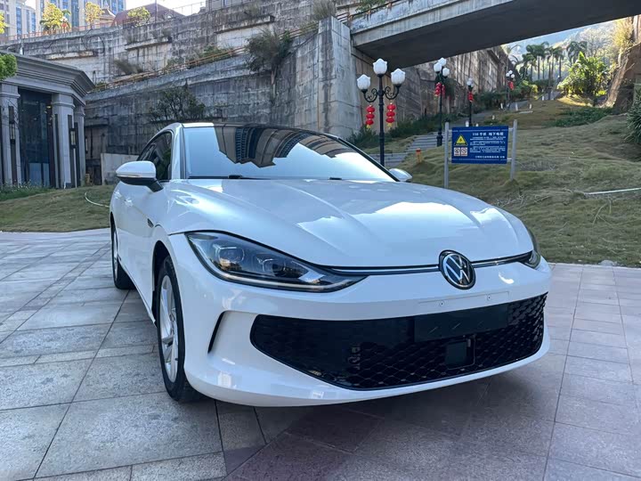 Фото 2 - Volkswagen Lamando L