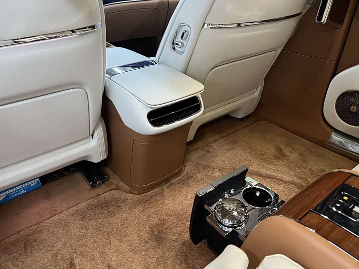 Maextro S800 2025 2025款 增程 星耀行政版 4座 (192线激光雷达）