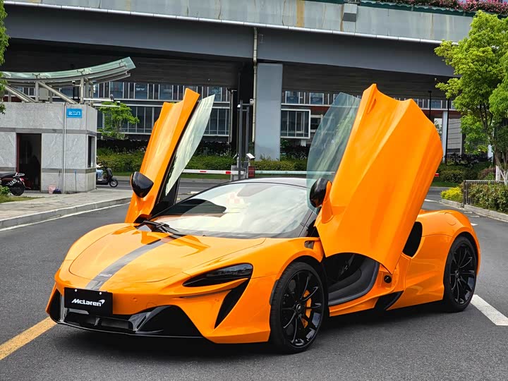 McLaren Artura 2023 2023款 3.0T Hybrid 标准型