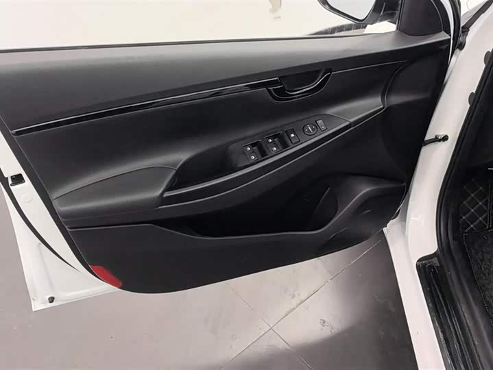 Hyundai Celesta 2020 2020款 1.6L 自动GL悦目版
