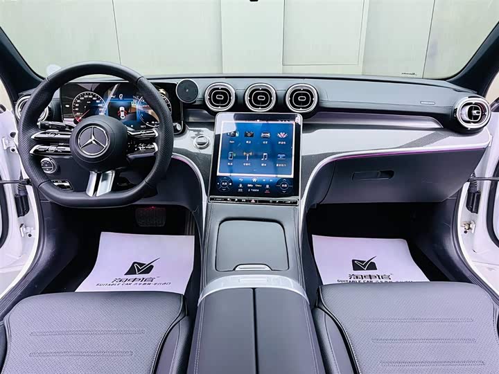 Photo 9 - Mercedes-Benz C-Class Hybrid