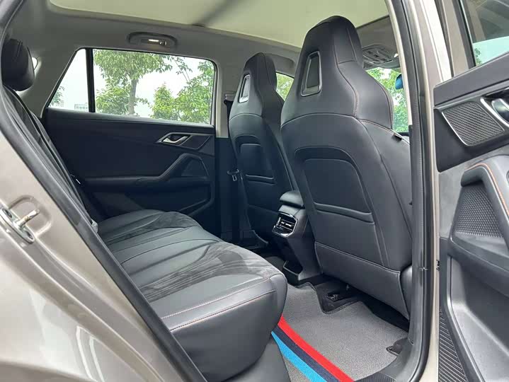 Roewe D5X DMH 2024 2024款 135旗舰版