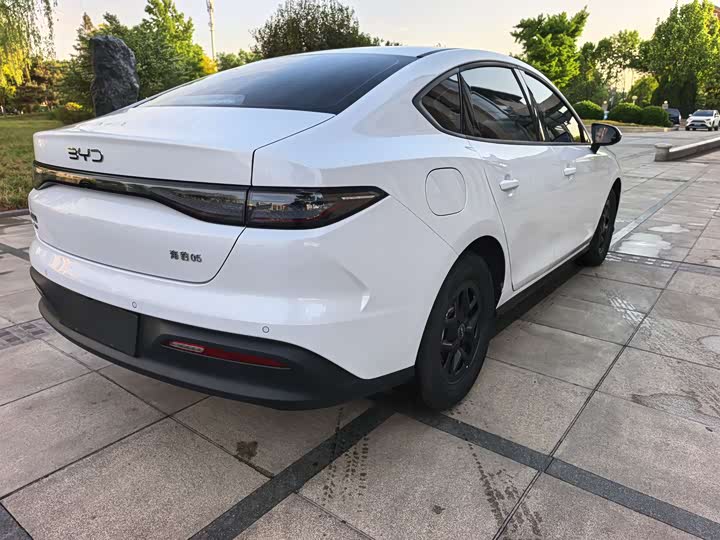 BYD Seal 05 DM-i Hybrid 2025 2025款 DM-i 智驾版 55KM豪华型
