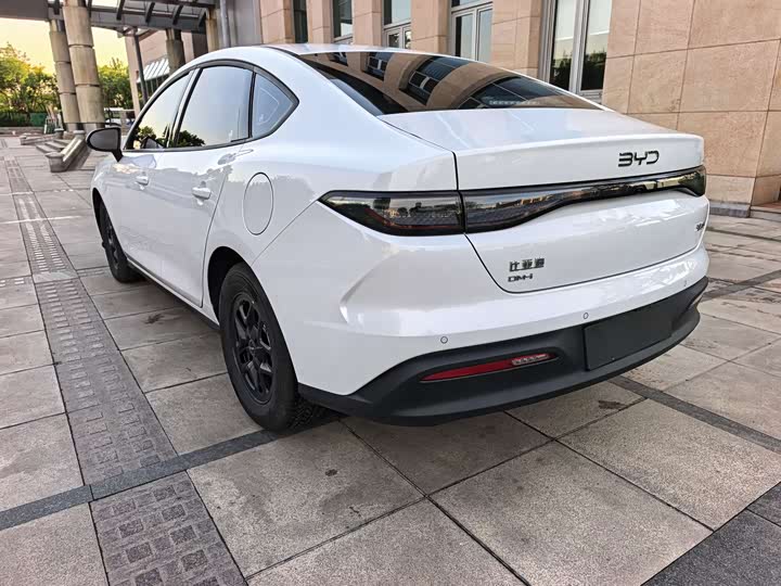 BYD Seal 05 DM-i Hybrid 2025 2025款 DM-i 智驾版 55KM豪华型