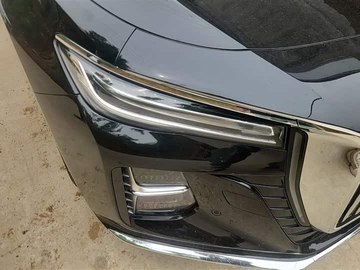 Фото 5 - Hongqi H5