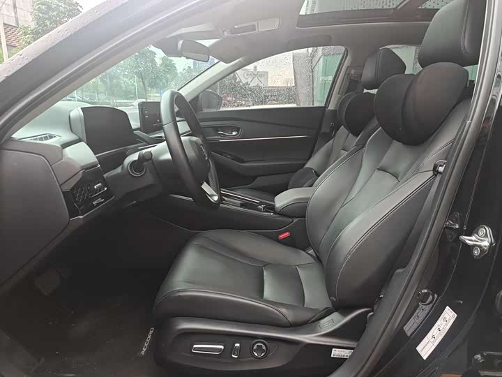 Фото 5 - Honda Accord