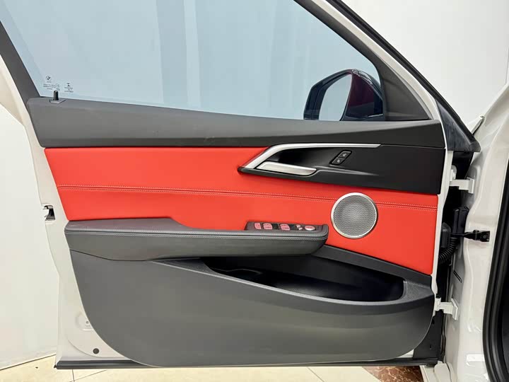 BMW 1 Series 2023 2023款 125i M运动曜夜版