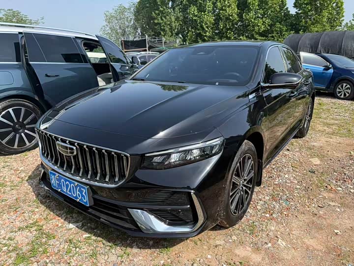 Фото 3 - Geely Preface