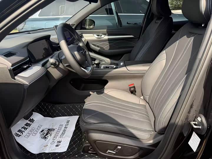 Фото 4 - Geely Preface