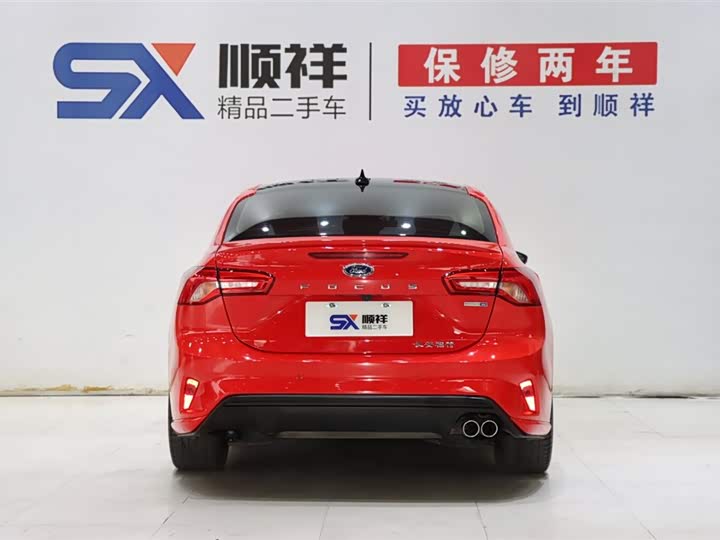 Ford Focus 2021 2021款 三厢 EcoBoost 180 自动ST Line