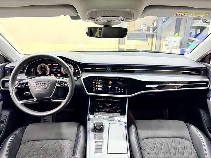 Zdjęcie 8 - Audi A7L