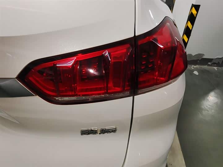 Wey VV5 2021 2021款 1.5T 两驱颜先锋