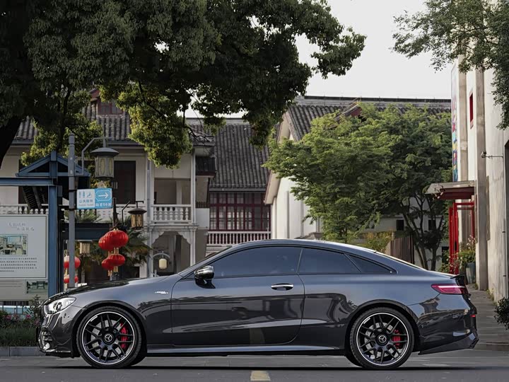 Photo 3 - Mercedes-Benz E-Class AMG