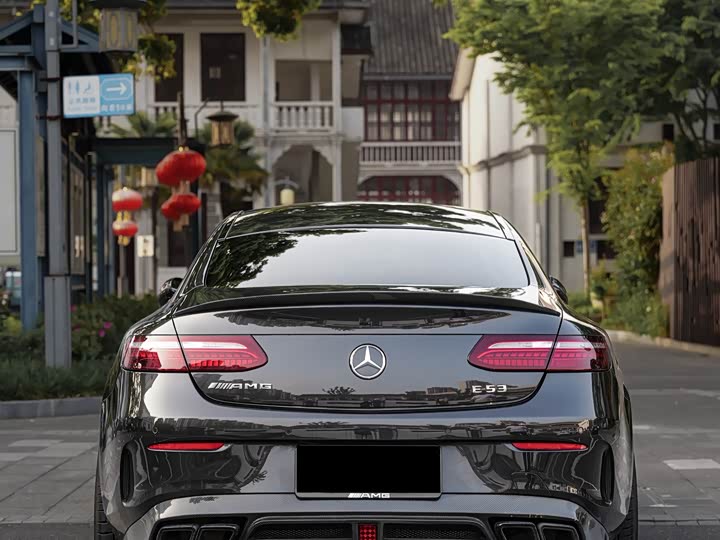 Photo 5 - Mercedes-Benz E-Class AMG