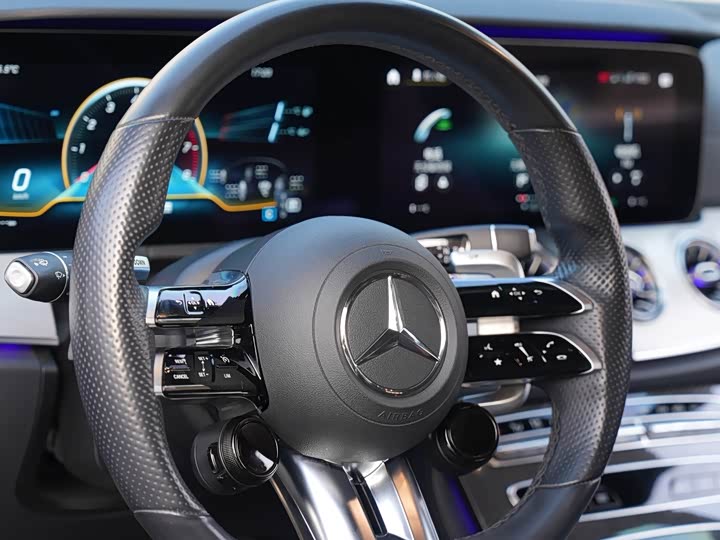 Photo 6 - Mercedes-Benz E-Class AMG