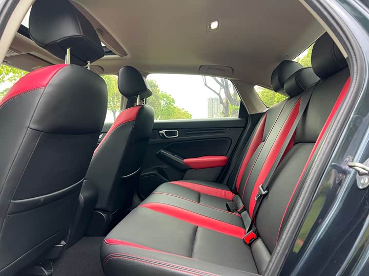 Фото 6 - Honda Civic