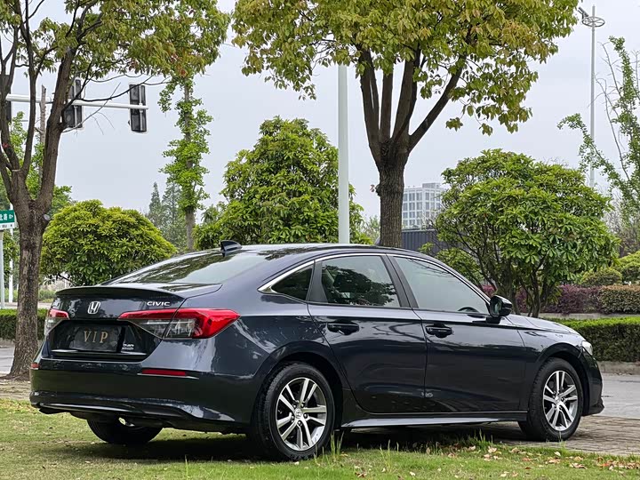 Фото 7 - Honda Civic