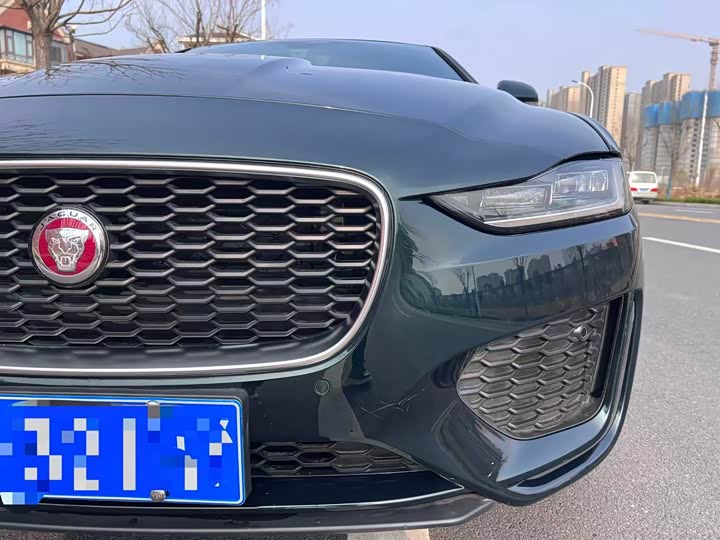 Jaguar XE L 2024 2024款 2.0T 250PS R-DYNAMIC S进取运动版