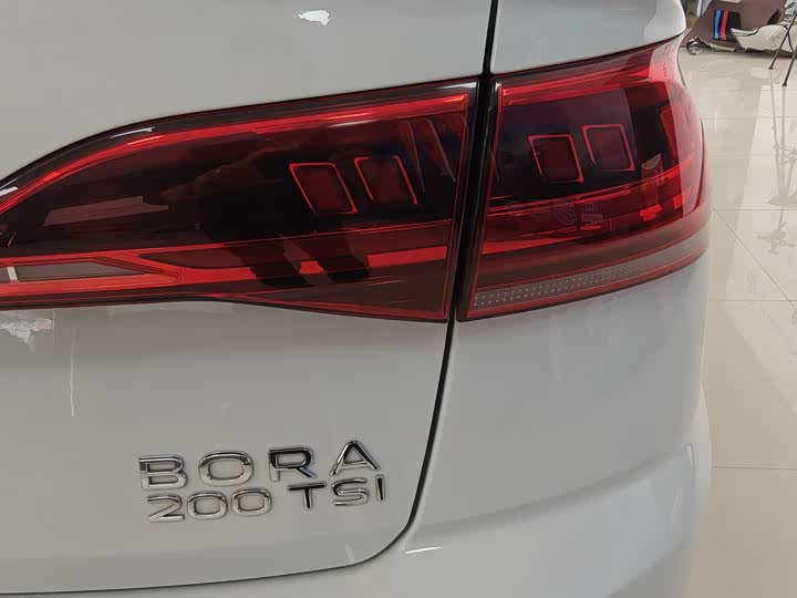 Volkswagen Bora 2025 2025款 200TSI DSG悦行导航版