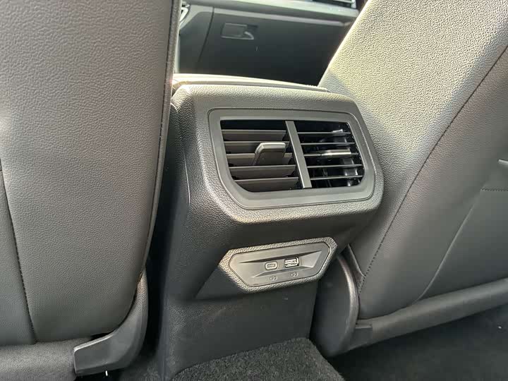 Volkswagen Lavida 2026 2026款 1.5L 自动五百万版