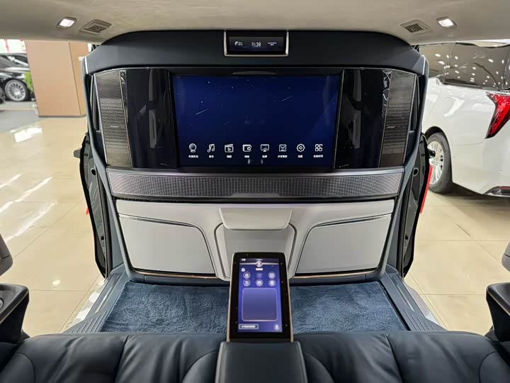 Buick GL8 Century 2025 2025款 2.0T 四座私享版