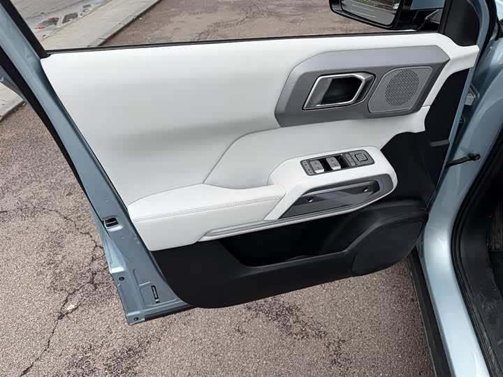 Фото 6 - BYD FangChengBao Titanium 3 (Tai 3)