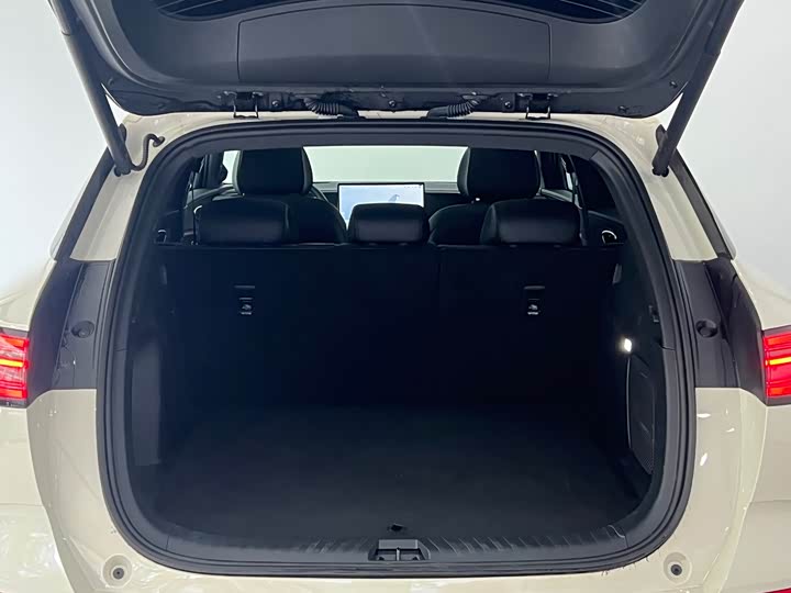 Zdjęcie 8 - BYD Sea Lion 06 Hybrid/EV