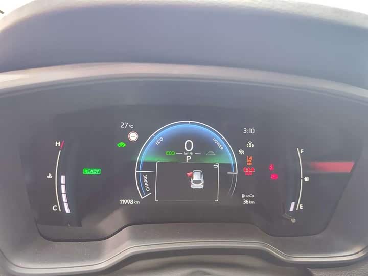 Фото 4 - Toyota Corolla Cross