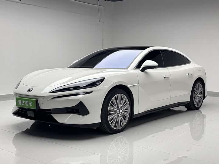 2024 Denza Z9