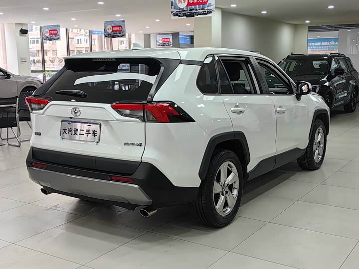 Toyota RAV4 2021 2021款 2.0L CVT两驱风尚版