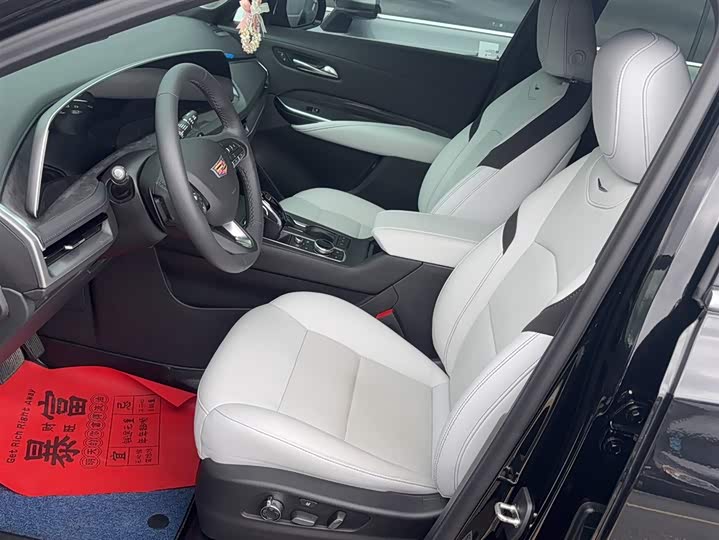 Cadillac XT4 2024 2024款 28T 两驱尊贵型