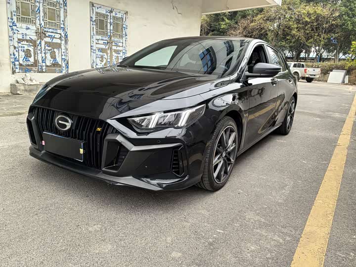 Zdjęcie 1 - GAC Trumpchi Empow R