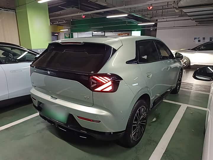 BAIC Arcfox T1 2025 2025款 425 MAX