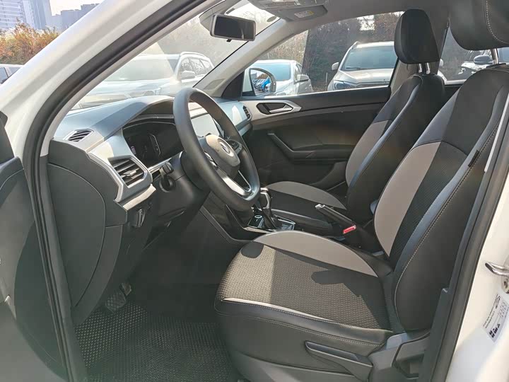 Фото 6 - Volkswagen Tacqua