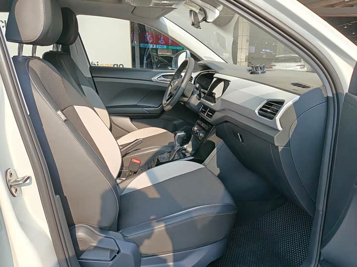 Фото 7 - Volkswagen Tacqua