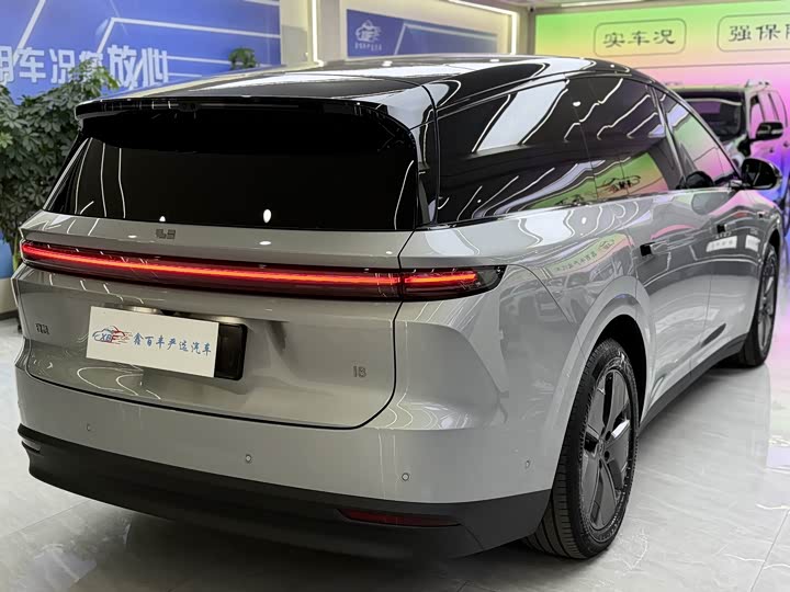 LiXiang i8 2025 2025款 标准版