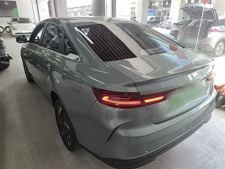 Geely Geometry G6 2024 2024款 500KM 尊贵型