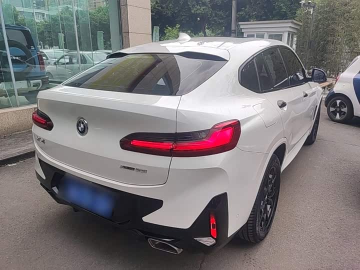 BMW X4 2022 2022款 xDrive 25i M运动套装