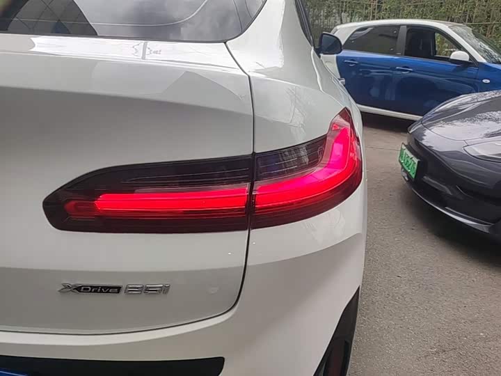 BMW X4 2022 2022款 xDrive 25i M运动套装