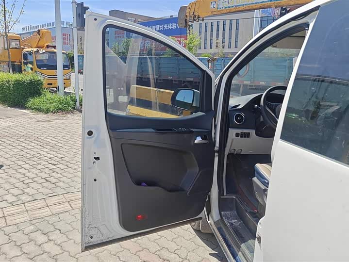 JAC Refine M3 2019 2019款 宜家版 1.8L 豪华智能型